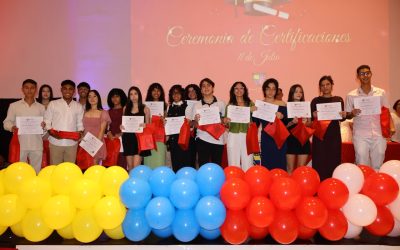 Ceremonia de Entrega de Certificaciones del Colombo