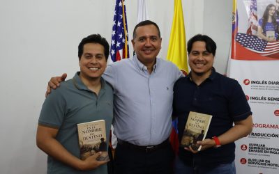 El Centro Cultural Colombo Americano presento el libro En el nombre del destino